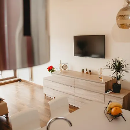 Sunny Hill Panorama - Napoca - Parcare Gratuita, Self Check In 24h, Aeroport 15 Minute! Apartment *
