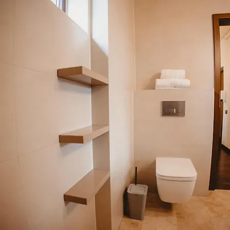 Sunny Hill Panorama - Napoca - Parcare Gratuita, Self Check In 24h, Aeroport 15 Minute! Apartment *