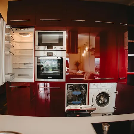 Sunny Hill Panorama - Napoca - Parcare Gratuita, Self Check In 24h, Aeroport 15 Minute! דירה *