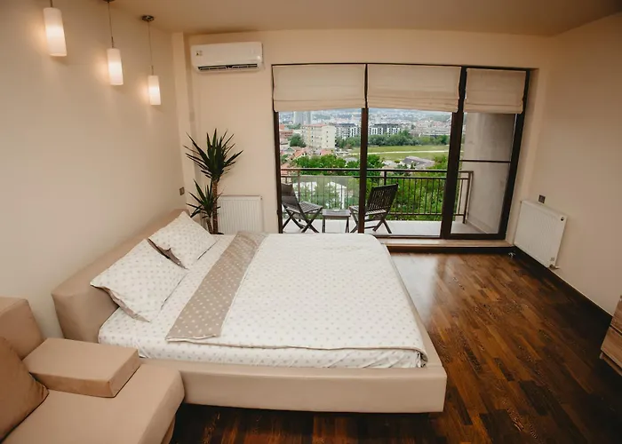 Sunny Hill Panorama - Napoca - Parcare Gratuita, Self Check In 24h, Aeroport 15 Minute! Apartment Cluj-Napoca