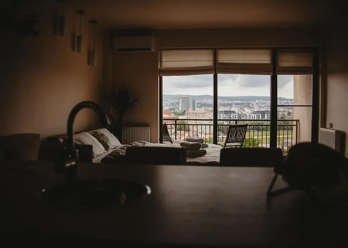 Apartment Sunny Hill Panorama - Napoca - Parcare Gratuita, Self Check In 24h, Aeroport 15 Minute!